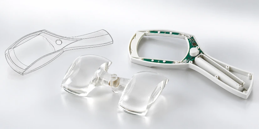Atelier d’injection plastique de lentilles optiques en PMMA